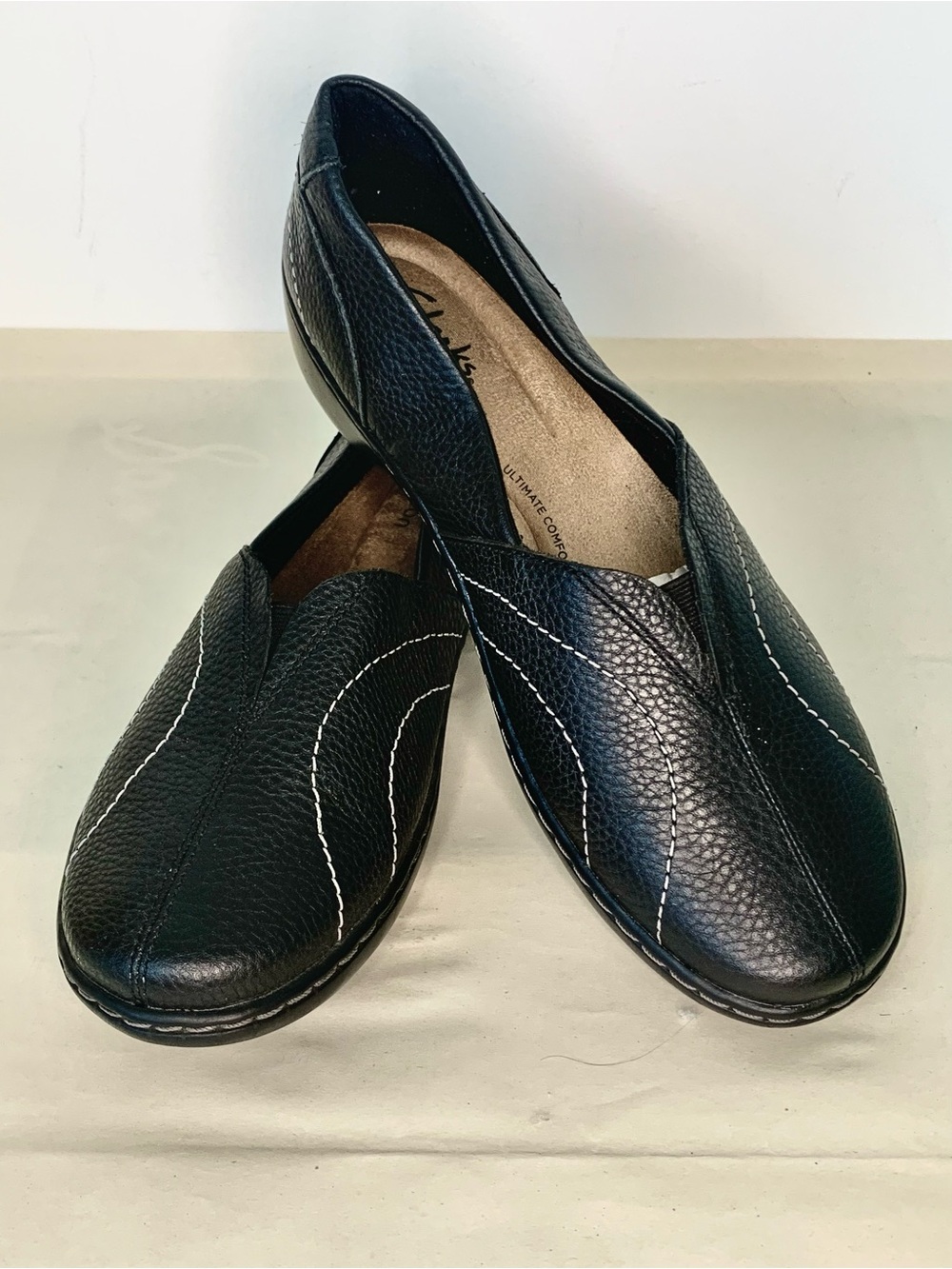 Clarks Cora Meadow comfort loafer, black pebbled leather, size 6.5M